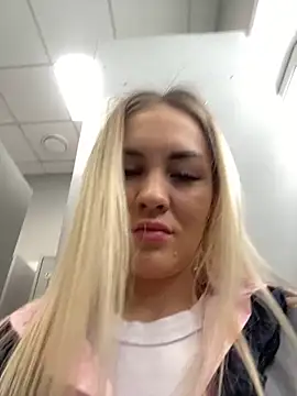 DreamGirl-777 online show from 02.25.25