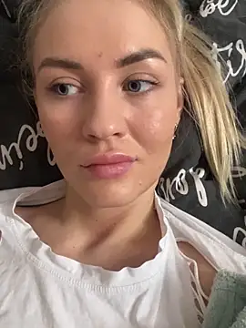 DreamGirl-777 online show from 03.07.25