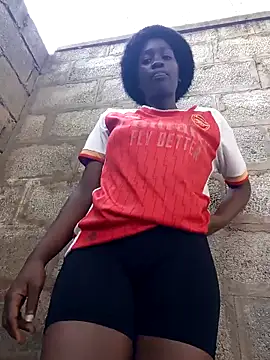 Swirly blac online show from 11.19.25