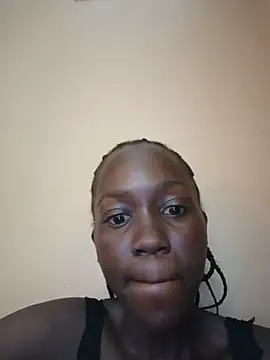 Snapshot of Swirly_blac chatting on 06.21.26 Swirly blac online show from 06.21.26