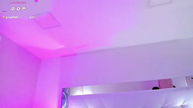 Chloe evans   online show from 01.11.25