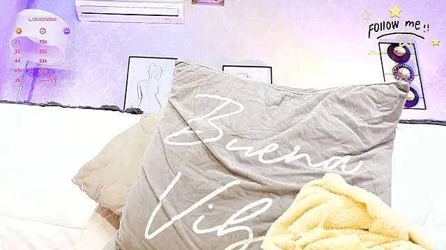 Snapshot of Lena_helleen chatting on 01.27.25 Lena helleen online show from 01.27.25