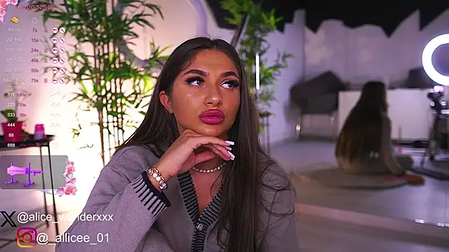 VanessaSimon online show from 02.08.25