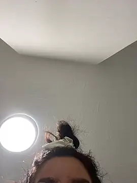 Snapshot of magical_mia chatting on 07.18.26 magical mia online show from 07.18.26