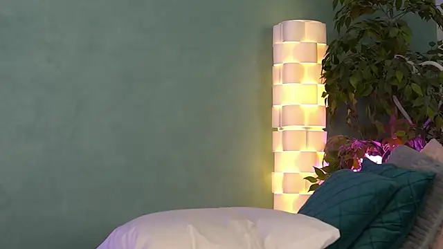 Snapshot of HaileyMadow chatting on 01.22.25 HaileyMadow online show from 01.22.25