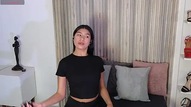 LissaWiild online show from 10.13.25