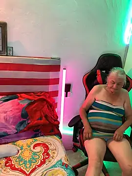 Grandma Mature23 online show from 03.13.25