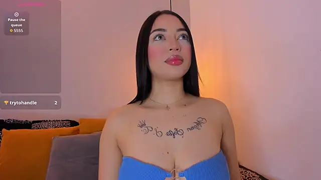 Snapshot of AnthonellaSweet chatting on 10.07.25 AnthonellaSweet online show from 10.07.25