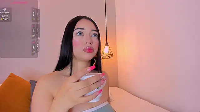 Snapshot of AnthonellaSweet chatting on 10.08.25 AnthonellaSweet online show from 10.08.25