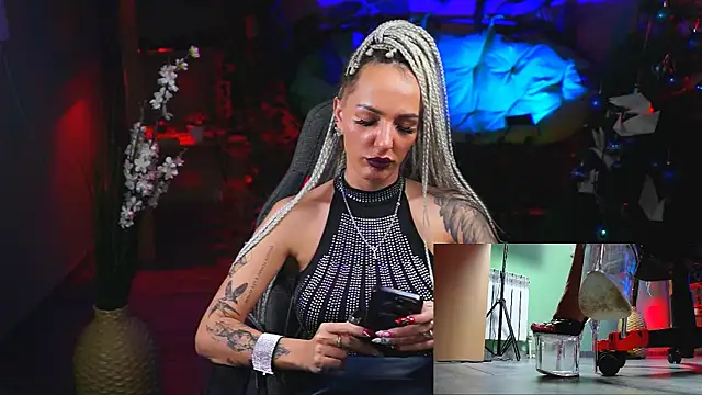 MonicaMaxwel online show from 01.19.25