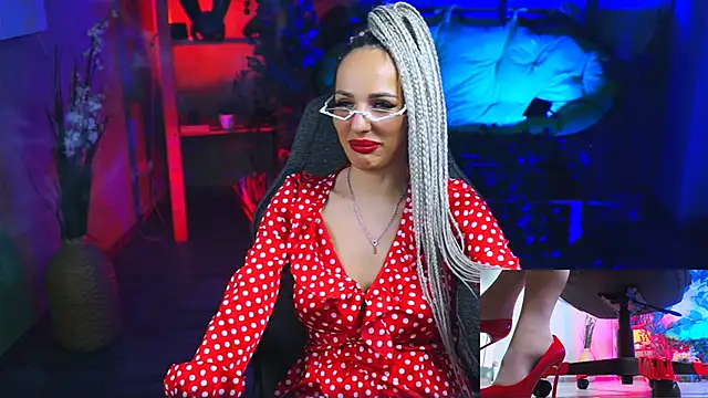 MonicaMaxwel online show from 01.30.25