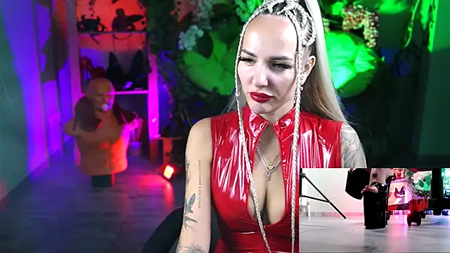 MonicaMaxwel online show from 10.19.25