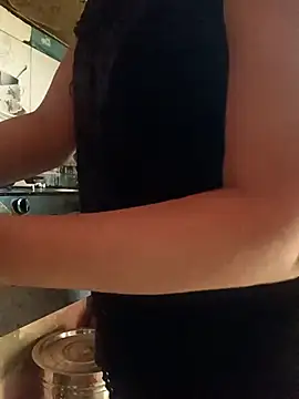 Snapshot of Ankita202 chatting on 11.04.25 Ankita202 online show from 11.04.25