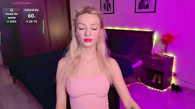 AleksaBlonde online show from 11.28.25