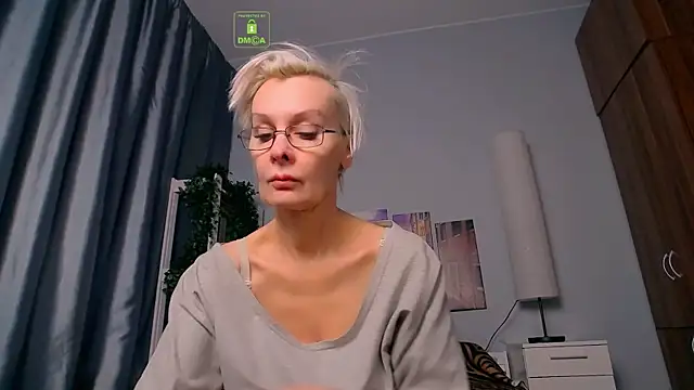 HelgaHimmell online show from 02.12.25