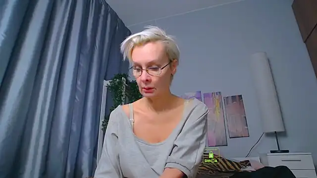 HelgaHimmell online show from 02.14.25