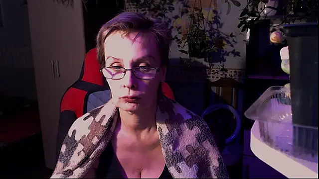 Snapshot of HelgaHimmell chatting on 05.31.26 HelgaHimmell online show from 05.31.26