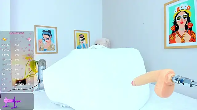 jasminnee  online show from 04.04.26