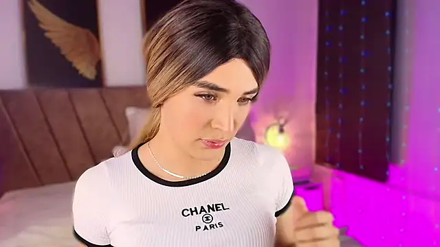 Missantonella  online show from 12.12.24