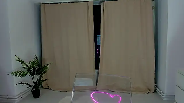 Snapshot of BabyAylin chatting on 10.03.25 BabyAylin online show from 10.03.25