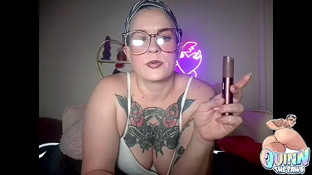 quinnmariexo online show from 12.20.25