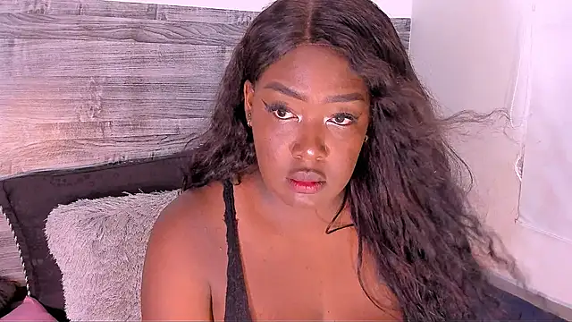 Aishaza1 online show from 01.28.25