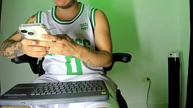 male pussy online show from 12.17.24