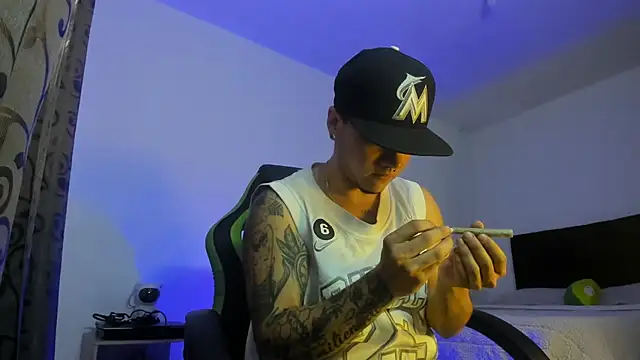 male pussy online show from 09.20.25