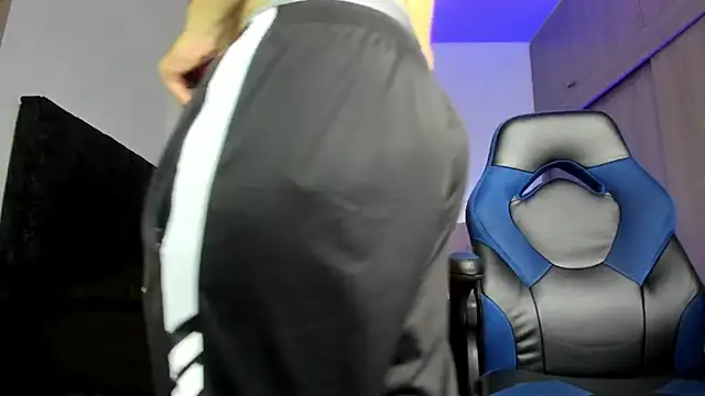 male pussy online show from 10.11.25