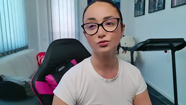 Snapshot of KatherineRyder chatting on 04.19.26 KatherineRyder online show from 04.19.26