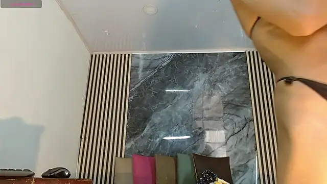PriscilaRainbow online show from 01.18.25