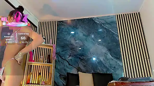 PriscilaRainbow online show from 10.15.25