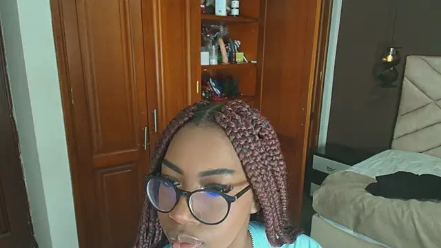 Snapshot of Raquel_jones chatting on 01.27.25 Raquel jones online show from 01.27.25