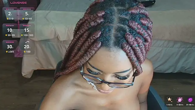 Snapshot of Raquel_jones chatting on 02.22.25 Raquel jones online show from 02.22.25