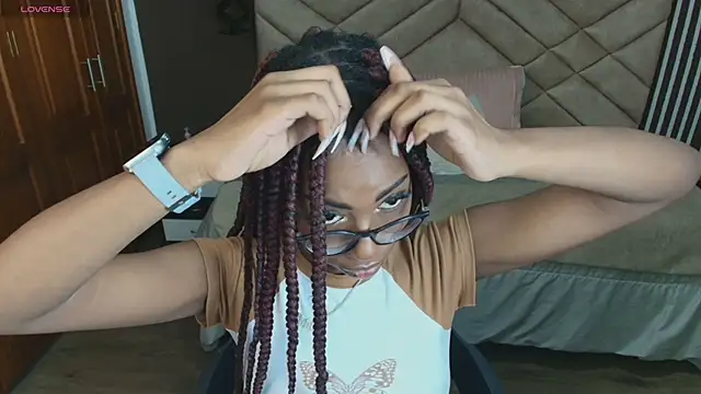 Snapshot of Raquel_jones chatting on 03.06.25 Raquel jones online show from 03.06.25