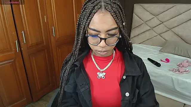 Raquel jones online show from 09.16.25