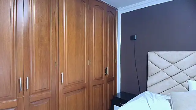 Raquel jones online show from 02.02.26