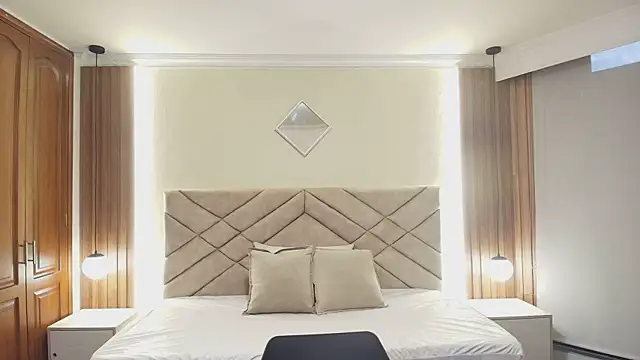 Raquel jones online show from 02.04.26