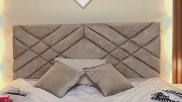 Raquel jones online show from 04.01.26