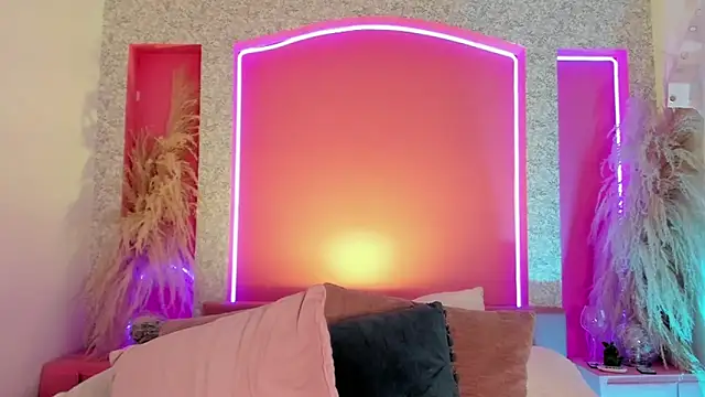 Aurora aaa online show from 01.15.25