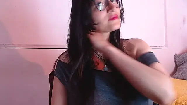 Snapshot of lunazulsj chatting on 02.21.25 lunazulsj online show from 02.21.25