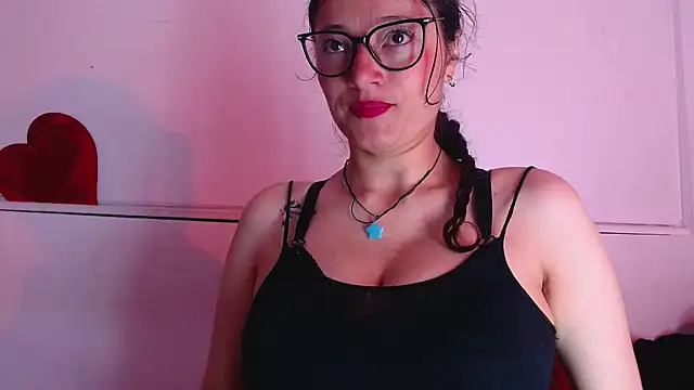 Snapshot of lunazulsj chatting on 03.05.25 lunazulsj online show from 03.05.25