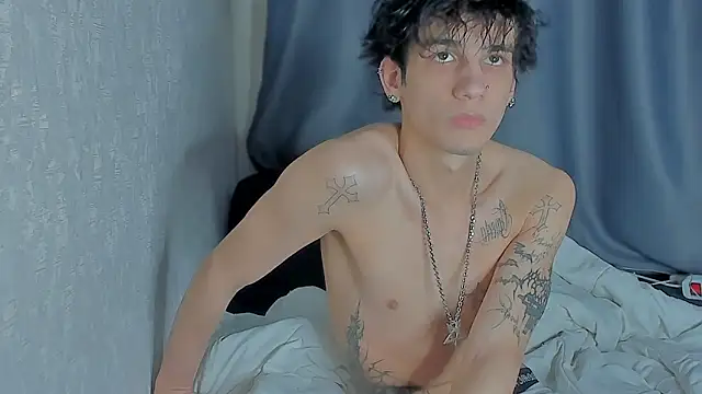 Snapshot of MarkBrowniii chatting on 11.21.25 MarkBrowniii online show from 11.21.25