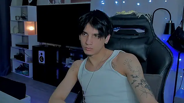 Snapshot of MarkBrowniii chatting on 01.06.26 MarkBrowniii online show from 01.06.26