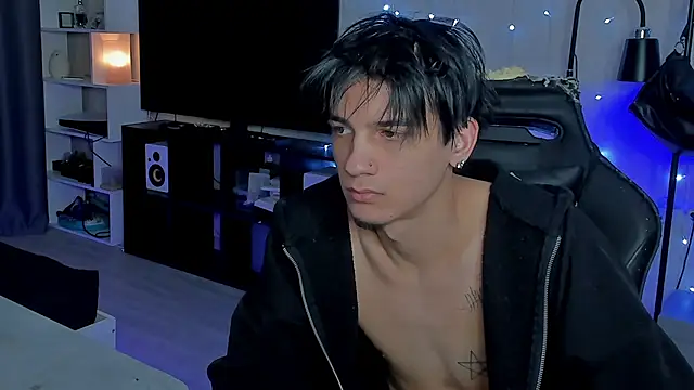 Snapshot of MarkBrowniii chatting on 01.08.26 MarkBrowniii online show from 01.08.26