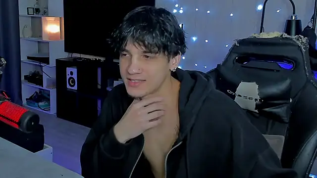 Snapshot of MarkBrowniii chatting on 01.09.26 MarkBrowniii online show from 01.09.26