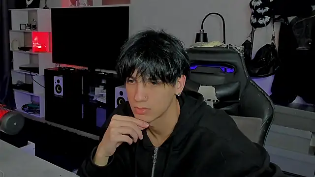 Snapshot of MarkBrowniii chatting on 02.02.26 MarkBrowniii online show from 02.02.26