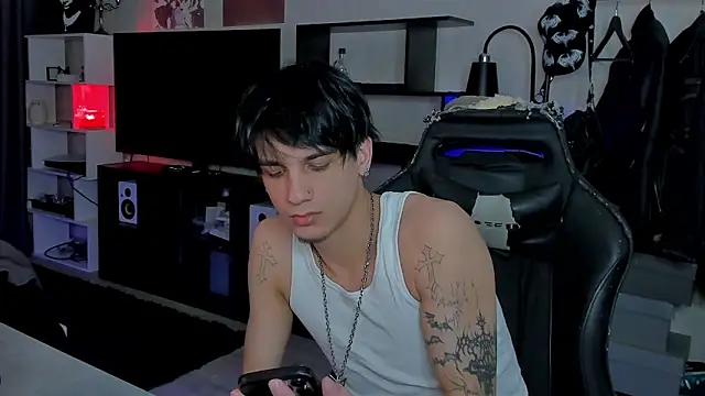 Snapshot of MarkBrowniii chatting on 02.06.26 MarkBrowniii online show from 02.06.26