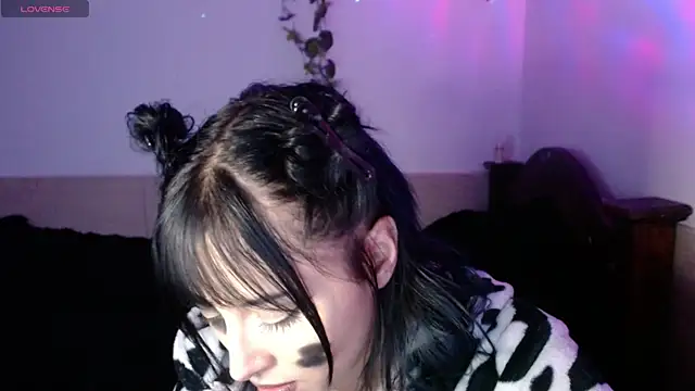 Snapshot of shayla_bbs chatting on 10.18.25 shayla bbs online show from 10.18.25