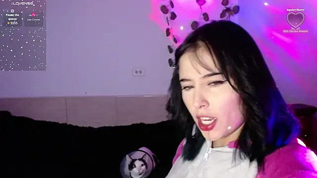 Snapshot of shayla_bbs chatting on 10.20.25 shayla bbs online show from 10.20.25